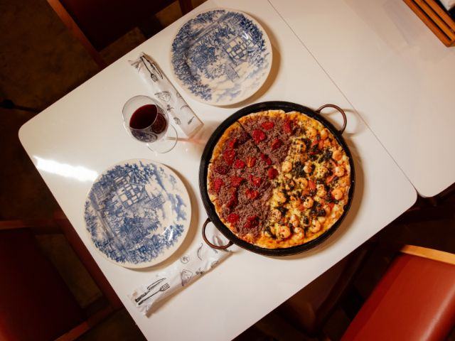 Pizza e vinho